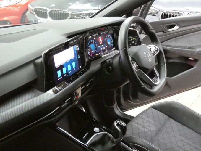 2025 Volkswagen Golf