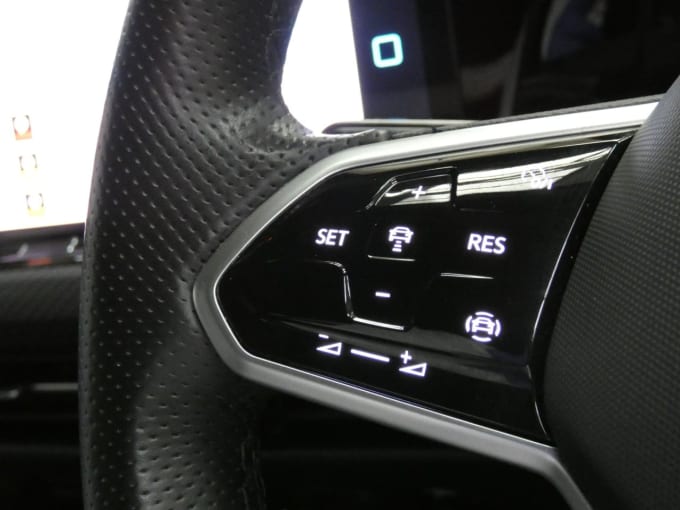 2025 Volkswagen Golf