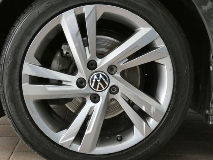 2025 Volkswagen Golf