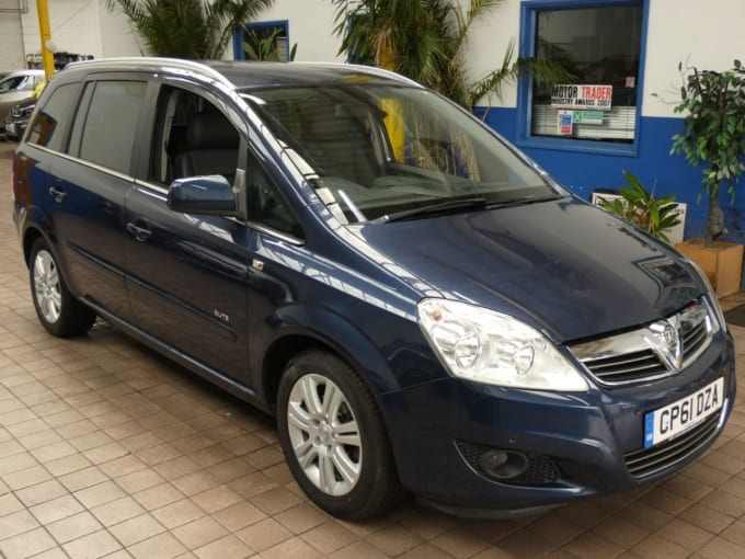 2025 Vauxhall Zafira