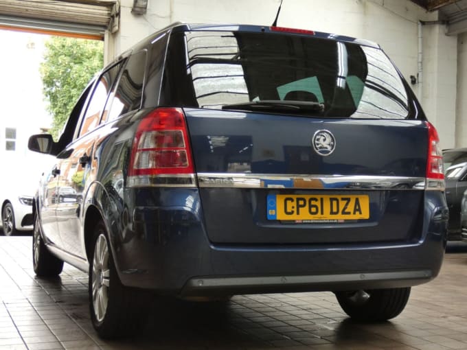 2025 Vauxhall Zafira