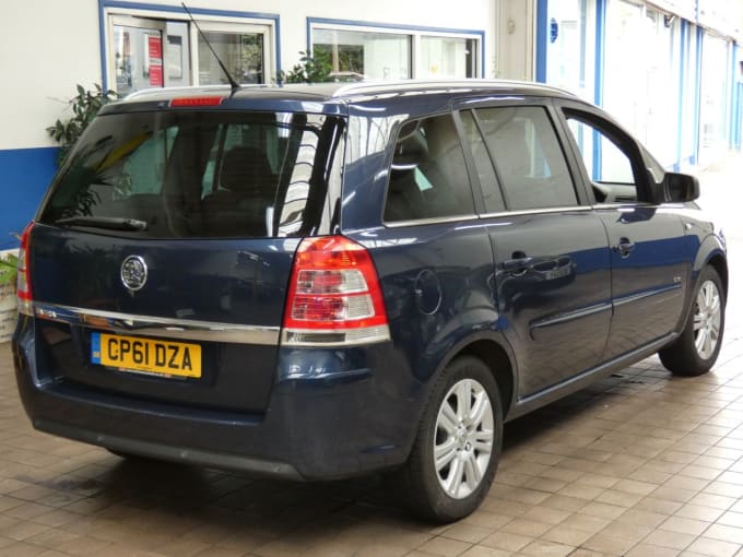2025 Vauxhall Zafira