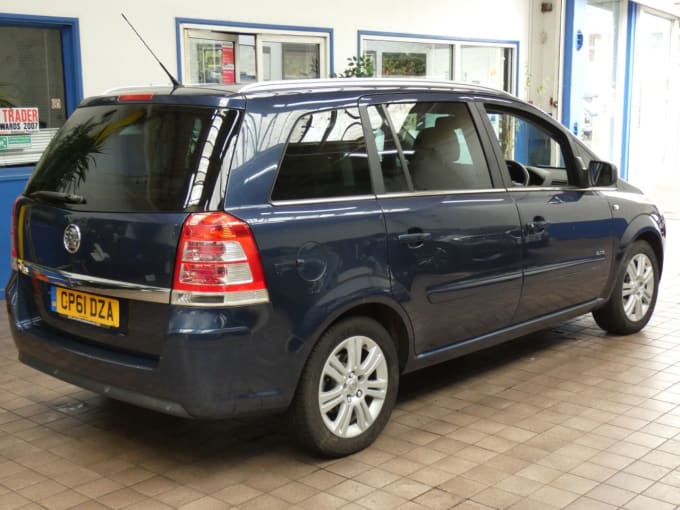 2025 Vauxhall Zafira