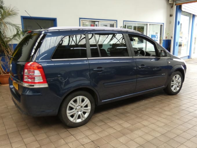 2025 Vauxhall Zafira