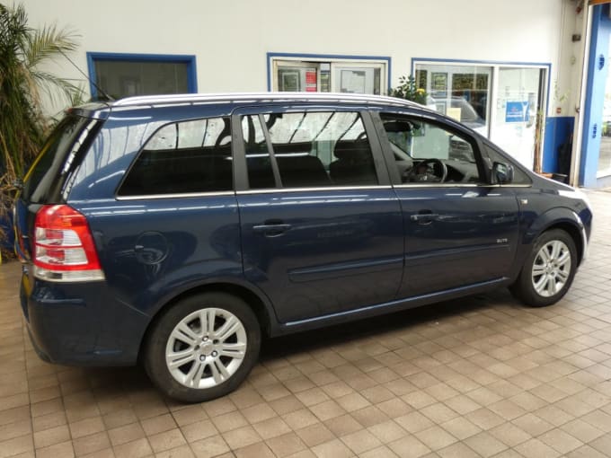 2025 Vauxhall Zafira