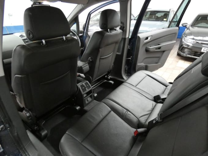 2025 Vauxhall Zafira
