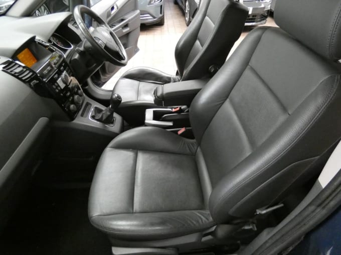 2025 Vauxhall Zafira