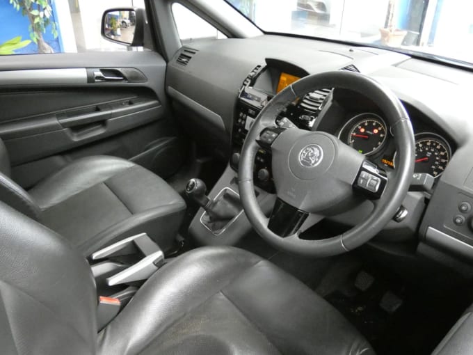 2025 Vauxhall Zafira