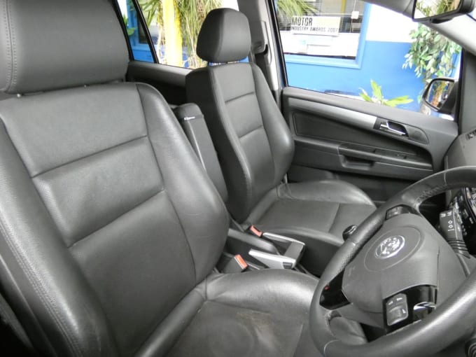 2025 Vauxhall Zafira