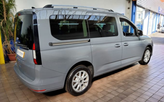 2025 Ford Grand Tourneo Connect
