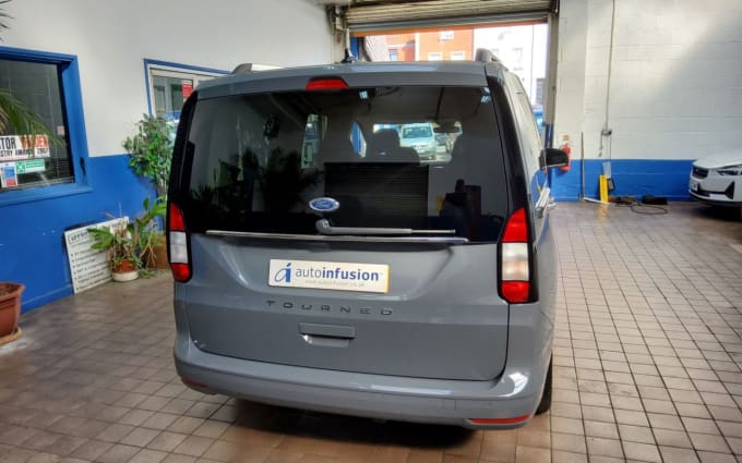 2025 Ford Grand Tourneo Connect