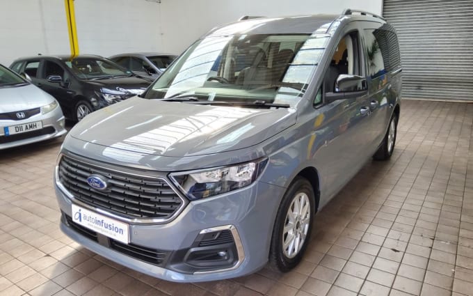 2025 Ford Grand Tourneo Connect
