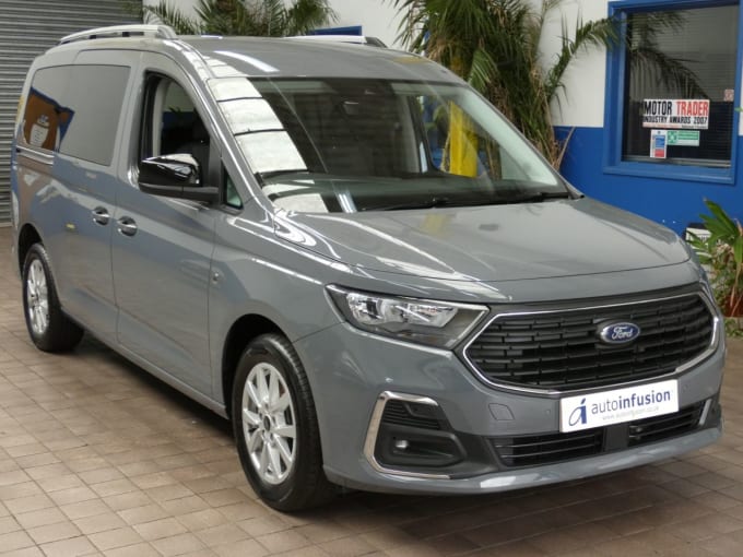 2025 Ford Grand Tourneo Connect