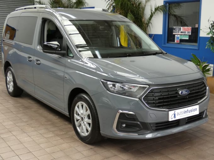 2025 Ford Grand Tourneo Connect