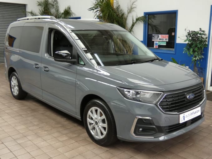 2025 Ford Grand Tourneo Connect