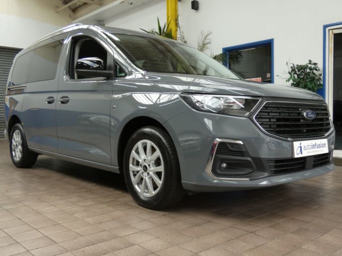 2025 Ford Grand Tourneo Connect