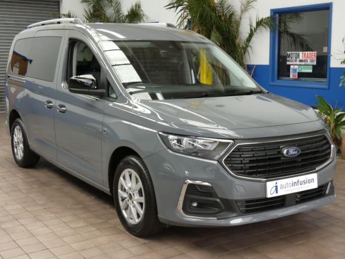 2025 Ford Grand Tourneo Connect