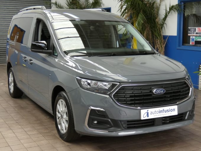 2025 Ford Grand Tourneo Connect