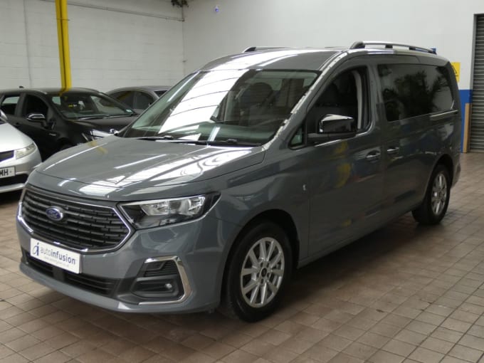 2025 Ford Grand Tourneo Connect