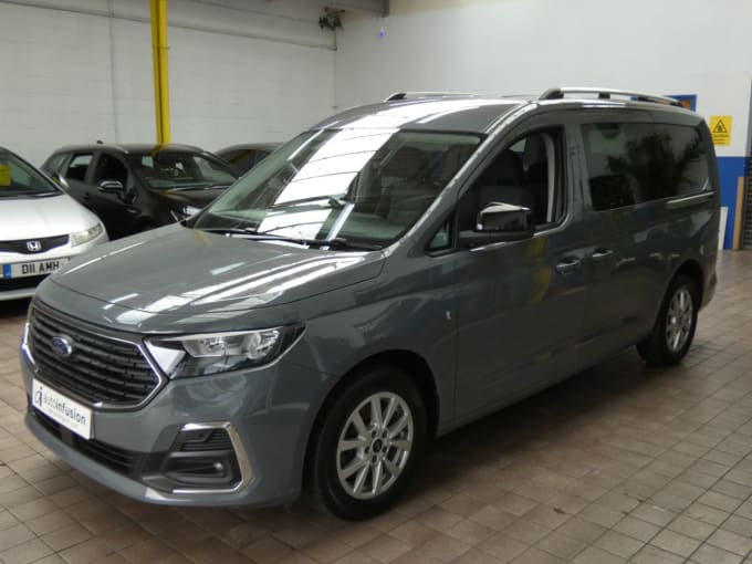 2025 Ford Grand Tourneo Connect