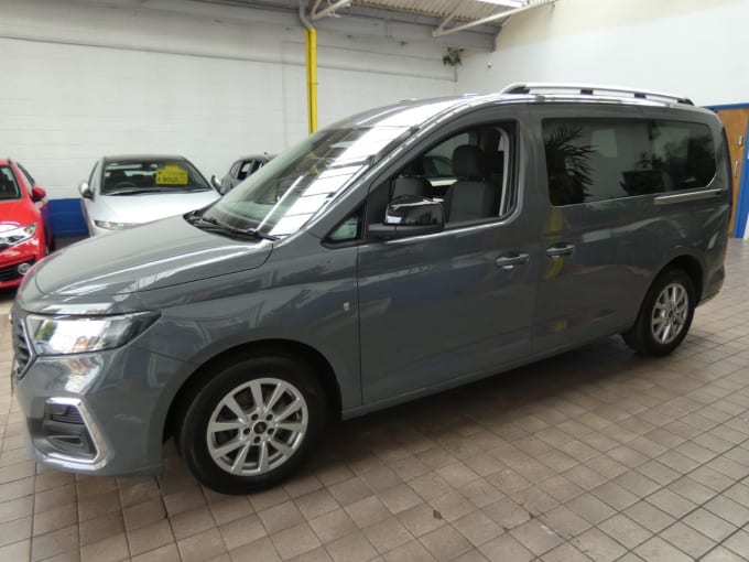 2025 Ford Grand Tourneo Connect
