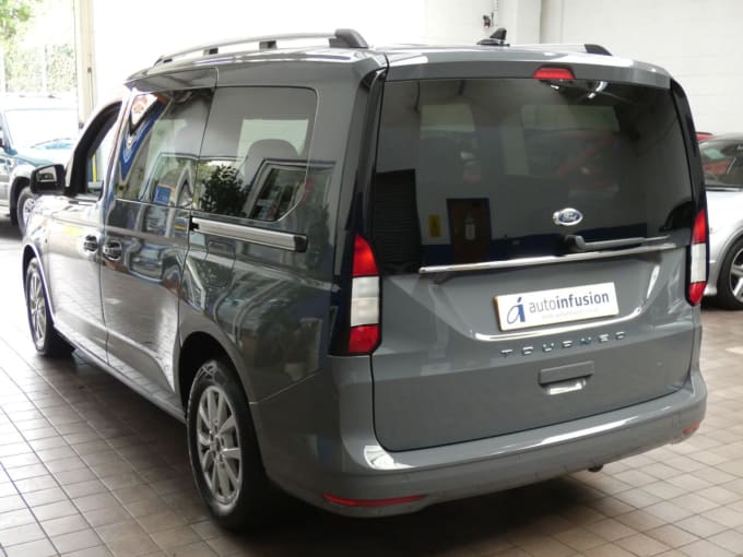 2025 Ford Grand Tourneo Connect