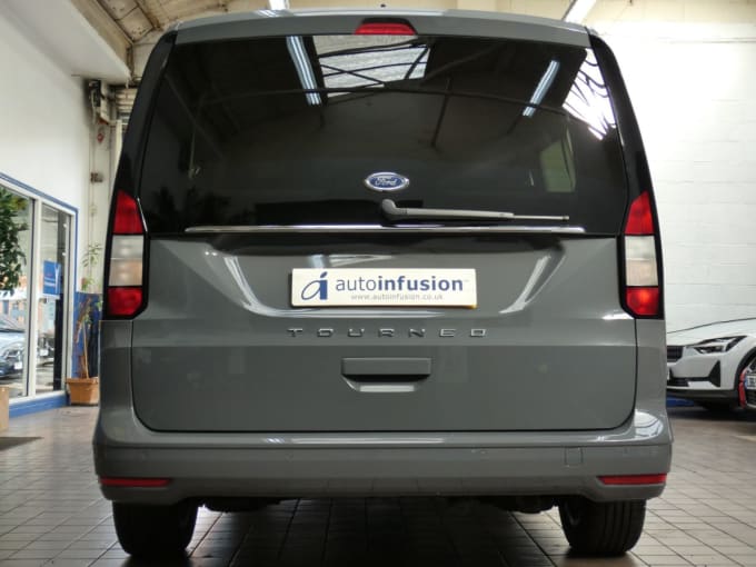 2025 Ford Grand Tourneo Connect