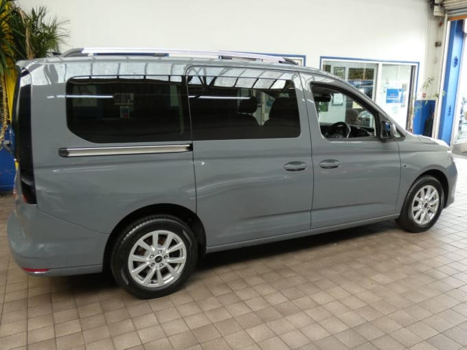 2025 Ford Grand Tourneo Connect