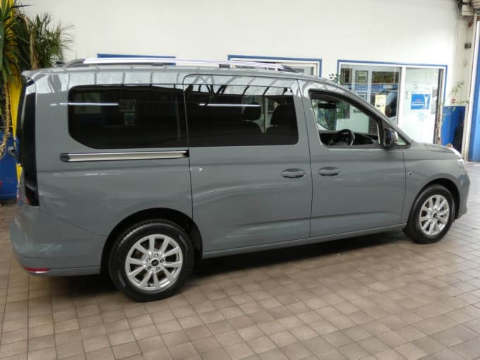2025 Ford Grand Tourneo Connect