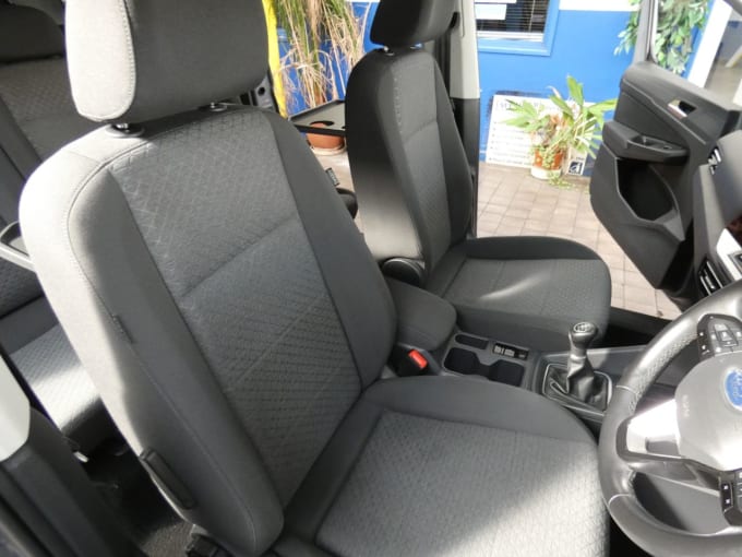 2025 Ford Grand Tourneo Connect