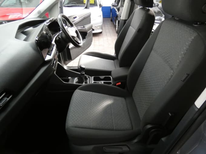 2025 Ford Grand Tourneo Connect