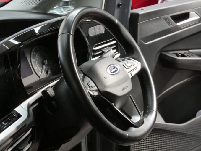 2025 Ford Grand Tourneo Connect
