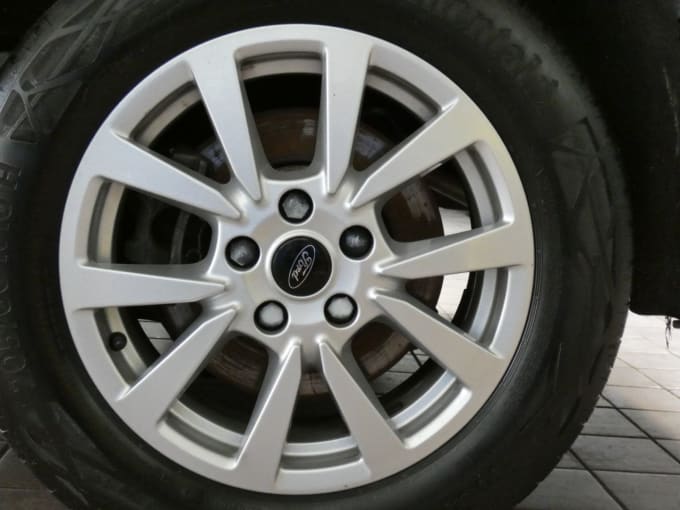 2025 Ford Grand Tourneo Connect