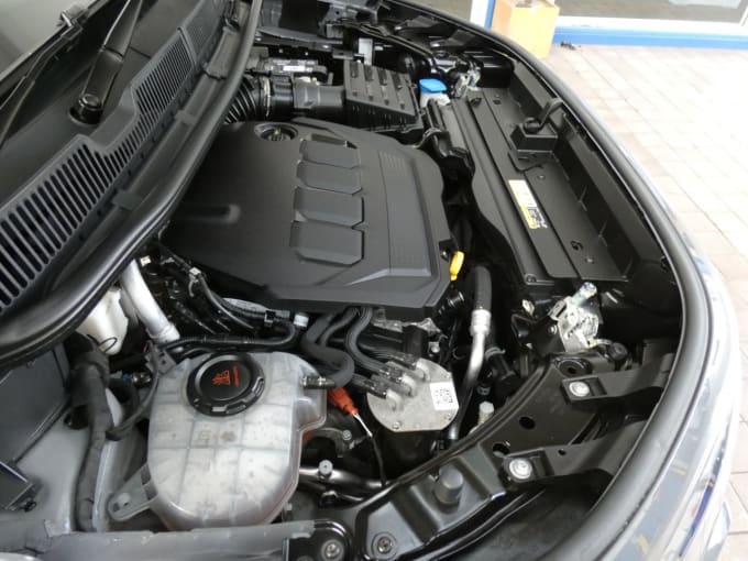 2025 Ford Grand Tourneo Connect