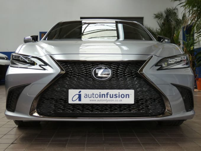 2025 Lexus Es