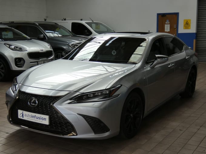 2025 Lexus Es