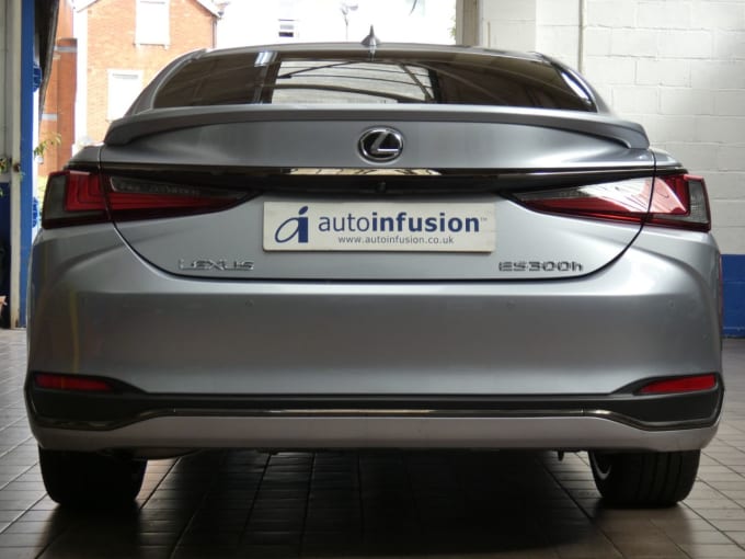 2025 Lexus Es