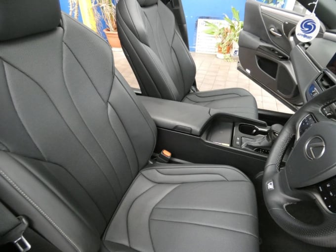 2025 Lexus Es