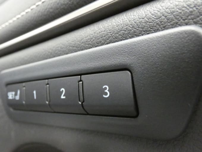 2025 Lexus Es