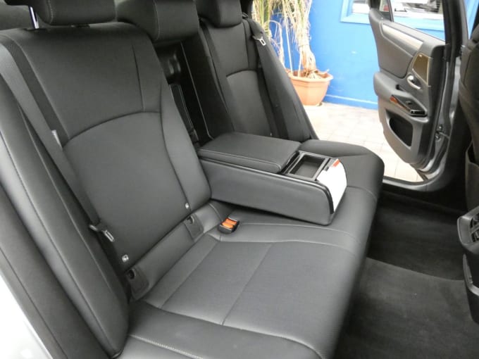 2025 Lexus Es