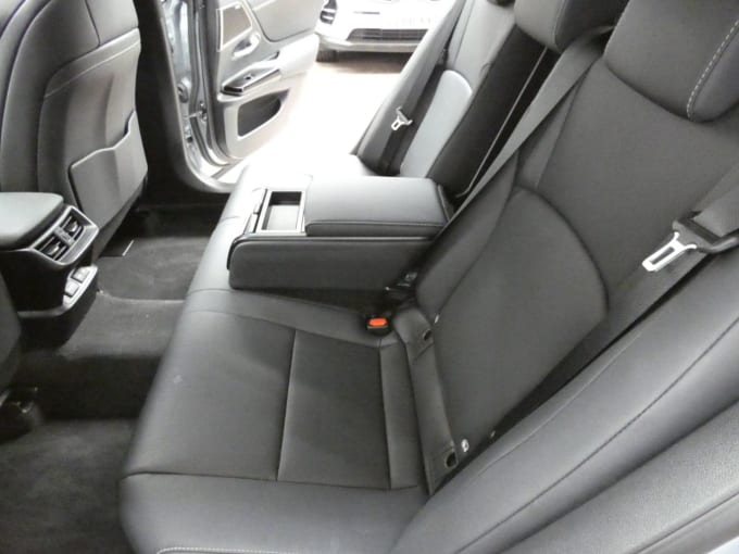 2025 Lexus Es
