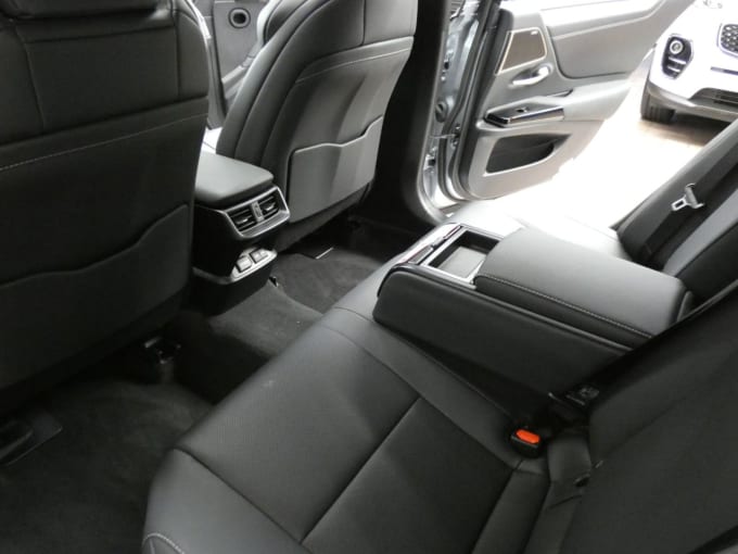 2025 Lexus Es