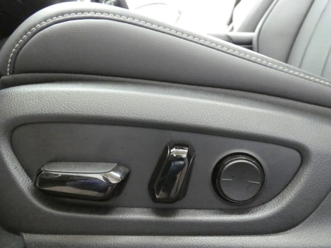 2025 Lexus Es