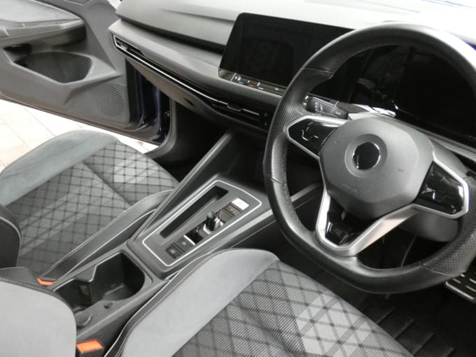 2025 Volkswagen Golf