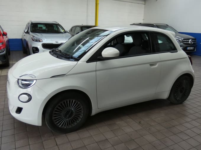 2025 Fiat 500e