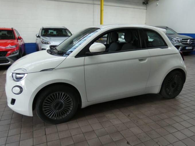 2025 Fiat 500e