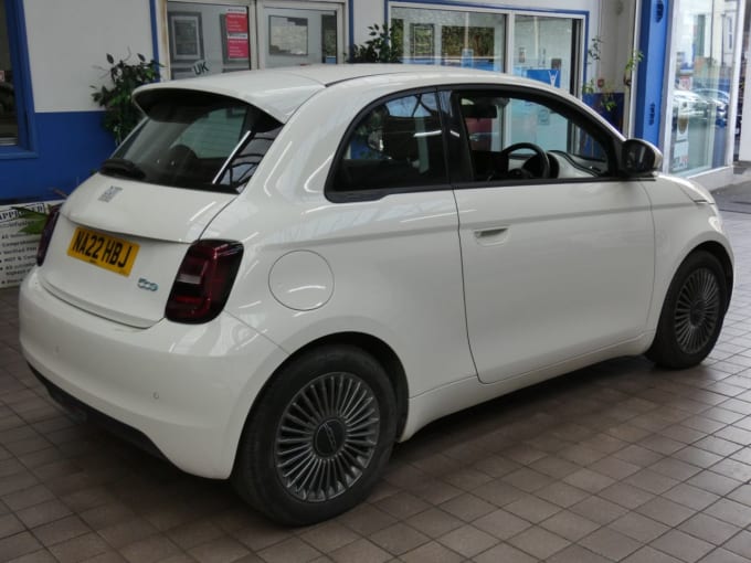 2025 Fiat 500e