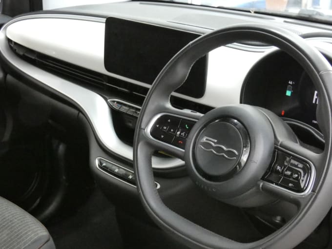 2025 Fiat 500e