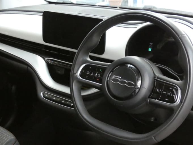 2025 Fiat 500e