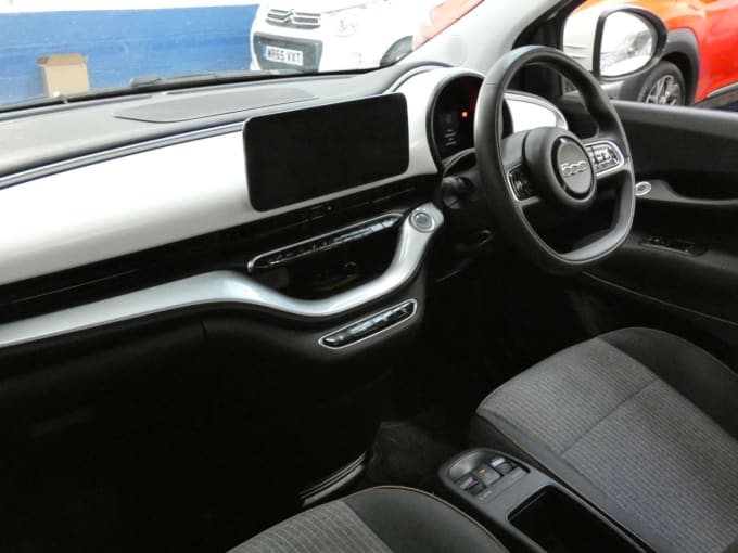 2025 Fiat 500e